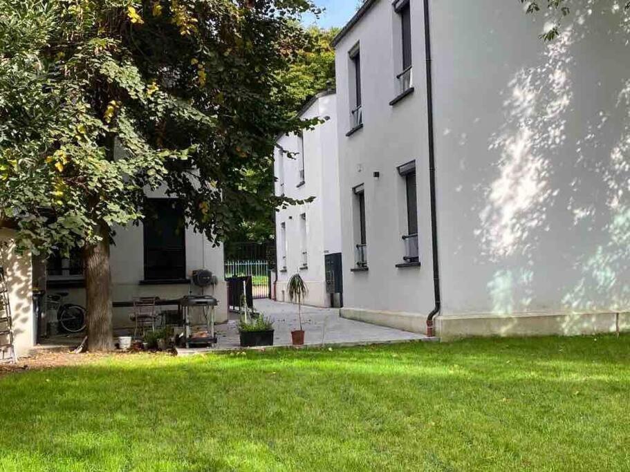 Appartement Avec Vue Jardin Proche De Paris Saint-Maurice  Exterior photo